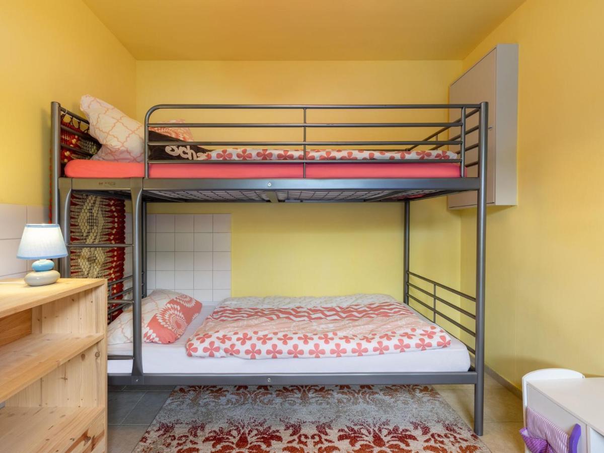 Snug Holiday Home In Divitz Spoldershagen Near Skydiving 외부 사진