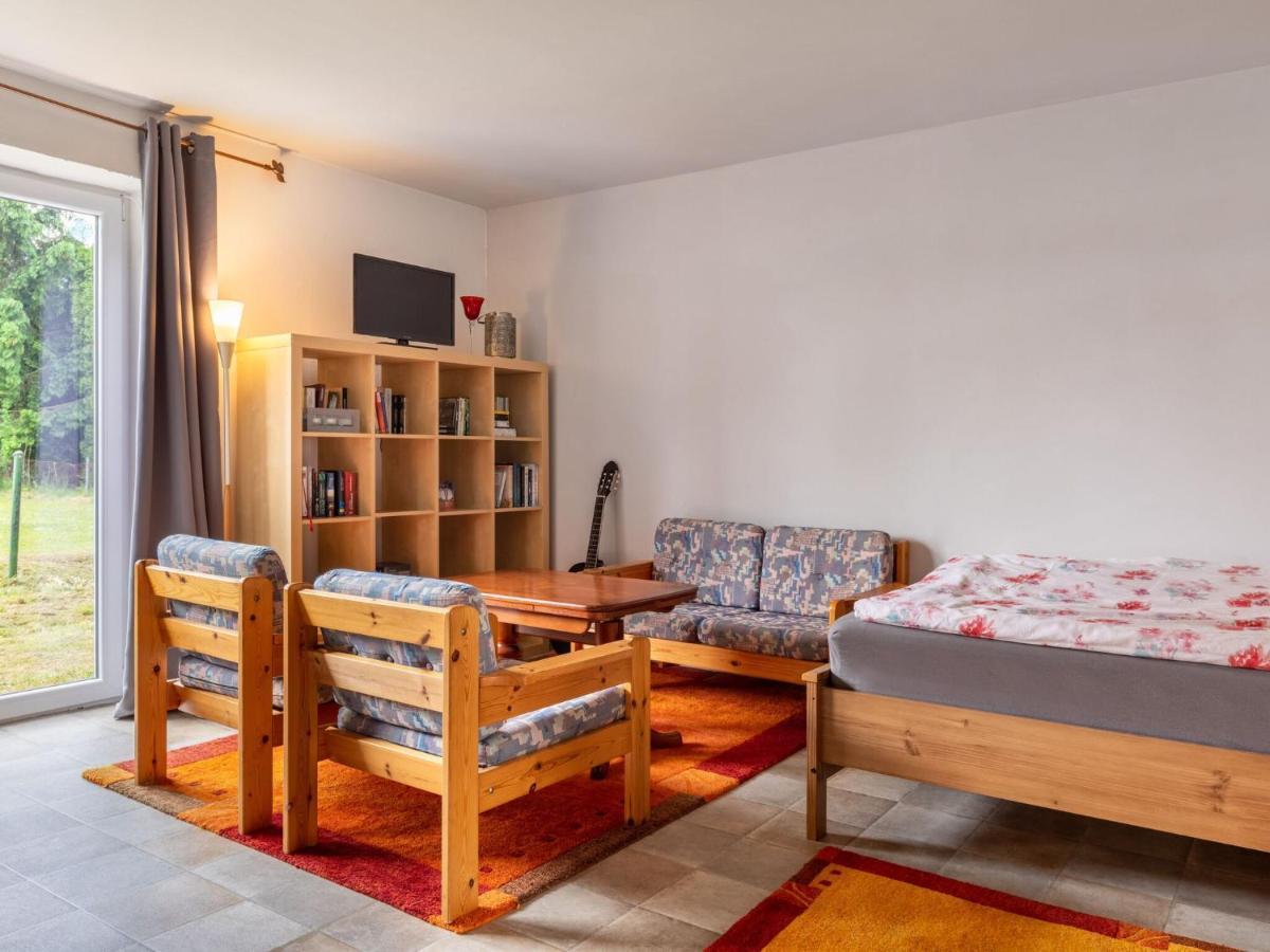 Snug Holiday Home In Divitz Spoldershagen Near Skydiving 외부 사진