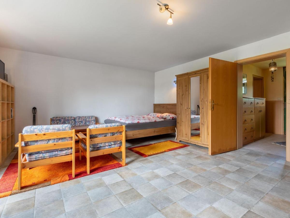 Snug Holiday Home In Divitz Spoldershagen Near Skydiving 외부 사진