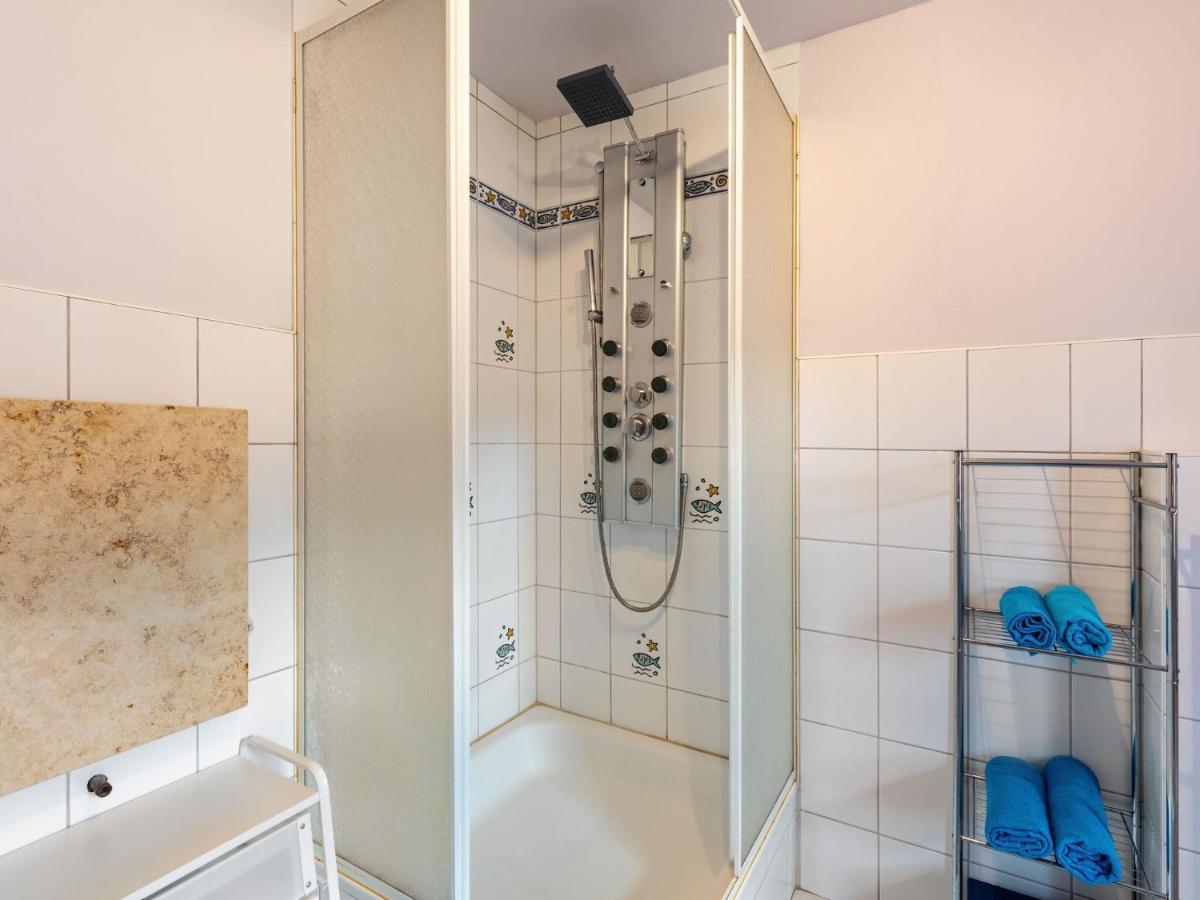 Snug Holiday Home In Divitz Spoldershagen Near Skydiving 외부 사진